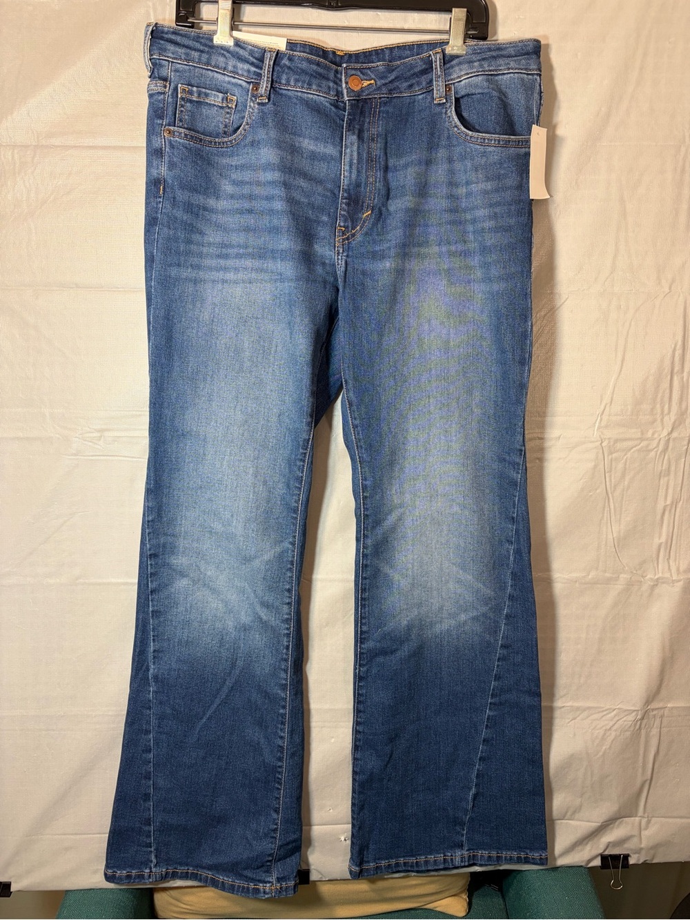 225. H&M Flare High Waist Blue jeans